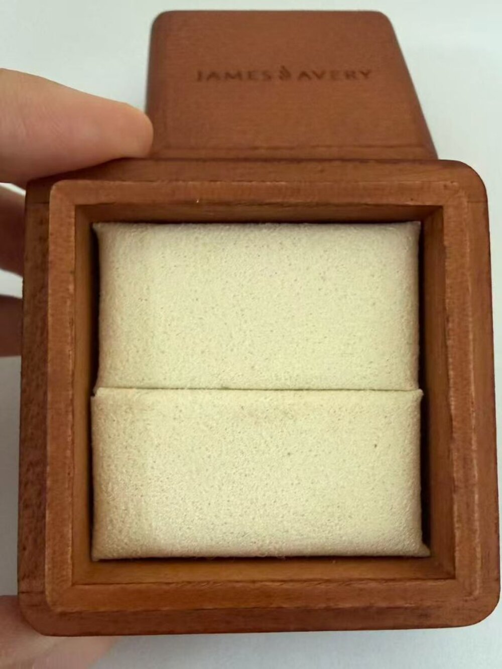 James Avery Wooden Gift Box - Picture 4 of 6